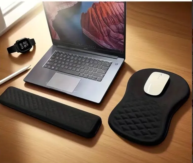 Kit Mousepad Ergonómico Negro con Reposamuñecas para Teclado — foto 2